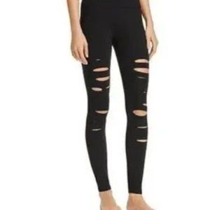 Alo 7/8 High Waist Ripped Warrior Legging (S)